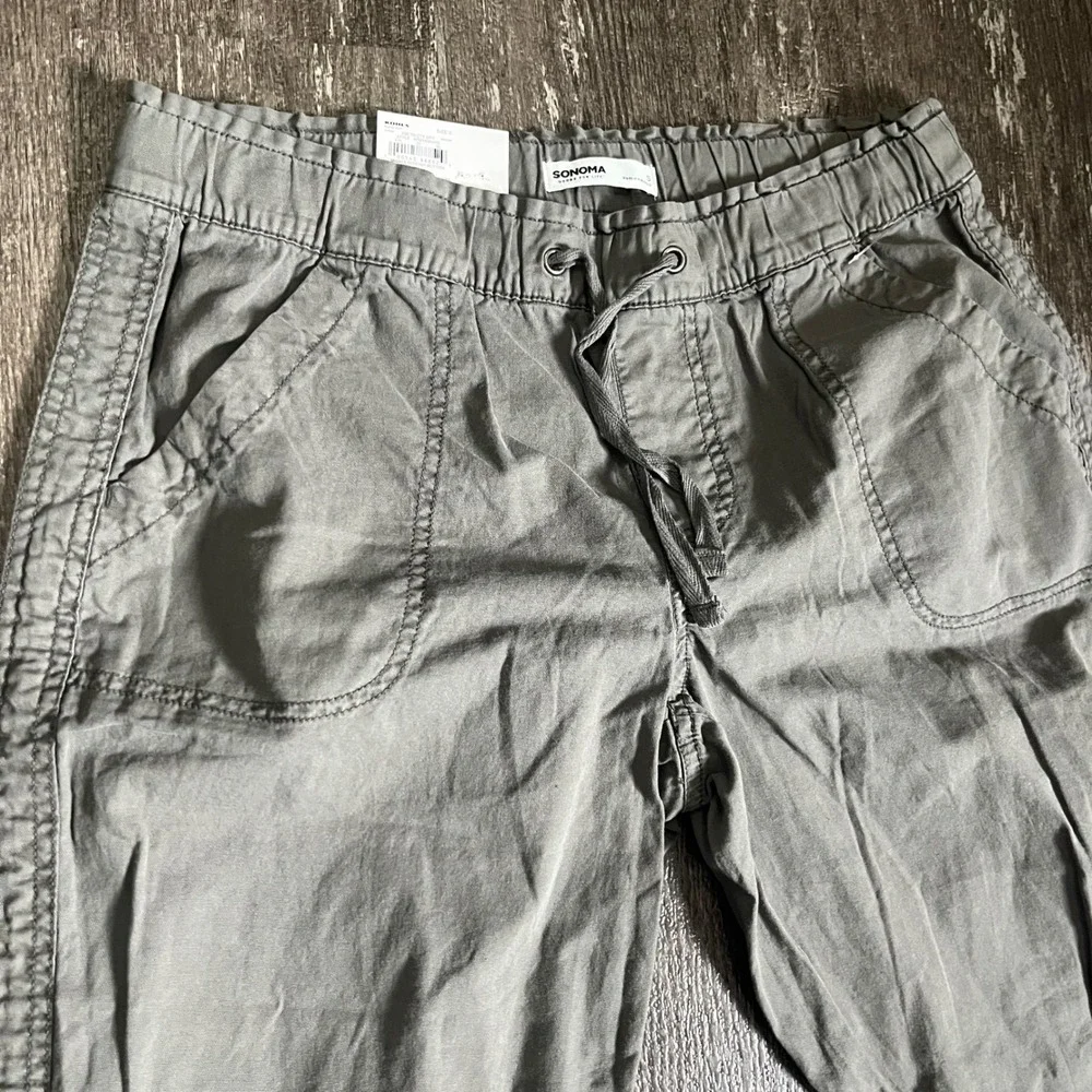 Sonoma Gray Capri Pants Women's Size S Drawstring High Rise Casual Bottoms - Picture 3 of 8